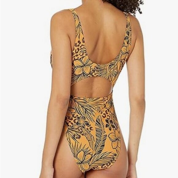BCBGeneration Jungle Queen Printed Cut-Out One-Piece Swimsuit - Picture 11 of 11